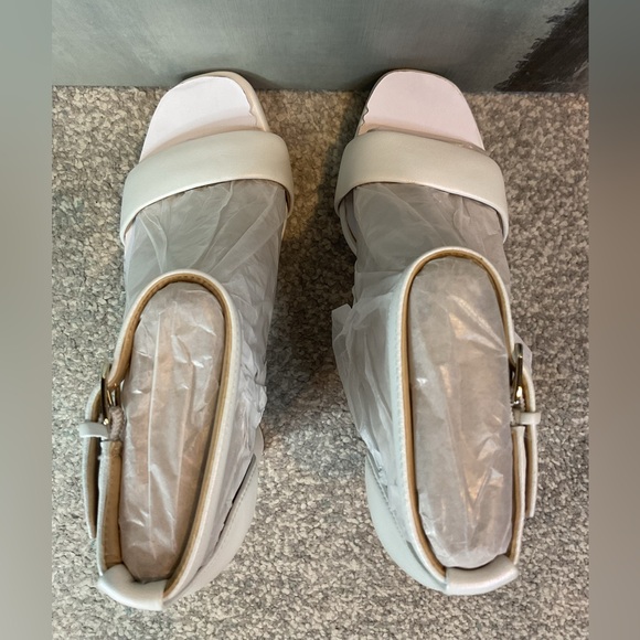 Naturalizer Joy White Leather Block Heel Sandal - Size 7 (NIB) - Picture 5 of 16